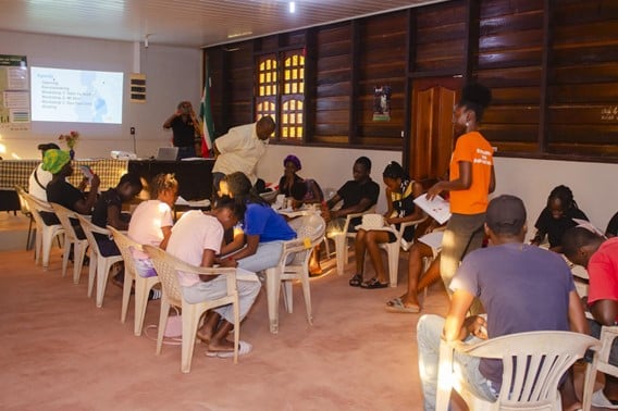 Young people of Brownsweg during the Mi Skin (My Body)  workshop, facilitated by YAG chairperson Zdena Pelswijk