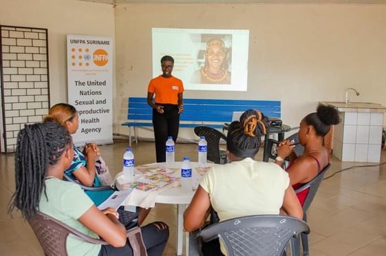 Young Mothers Workshop in Moengo, district Marowijne