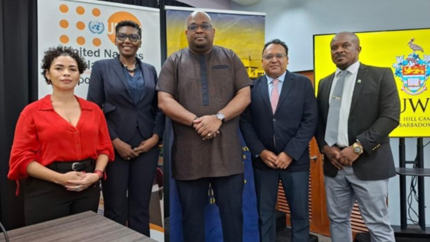 From left to right: Dr. Jackeline Romio, Programme Specialist on Population and Development, UNFPA LACRO, De-Jane Gibbons, Liaison Officer, SubRegional Office for the Caribbean, Barbados and the OECS, Senator the Hon. Chad Blackman, Minister in the Ministry of Economic Affairs and Investment, Dr. Iván Mejía, UNFPA Research Consultant and Mr. Patrick McCaskie, Permanent Secretary, Economic Affairs and Investment.